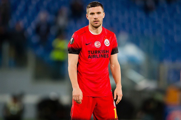 Galatasaray của Podolski đã vi phạm Luật Công bằng tài chính
