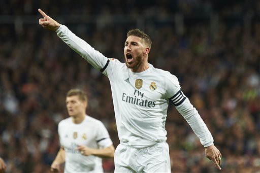 Sergio Ramos đứng về phía ông thầy Benitez