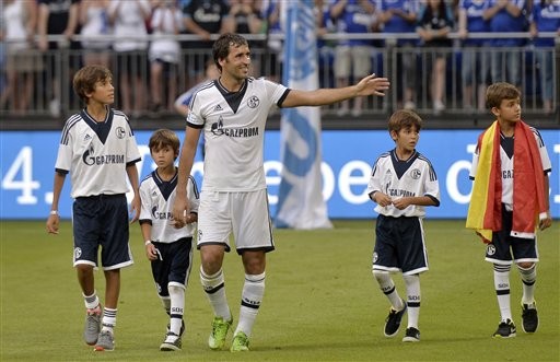 Raul tái ngộ Schalke trong trận đấu tôn vinh anh với đội bóng mới, Al Sadd