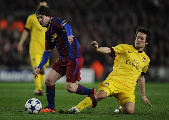 Từ mùa tới, Messi sẽ là đồng đội của Rosicky?