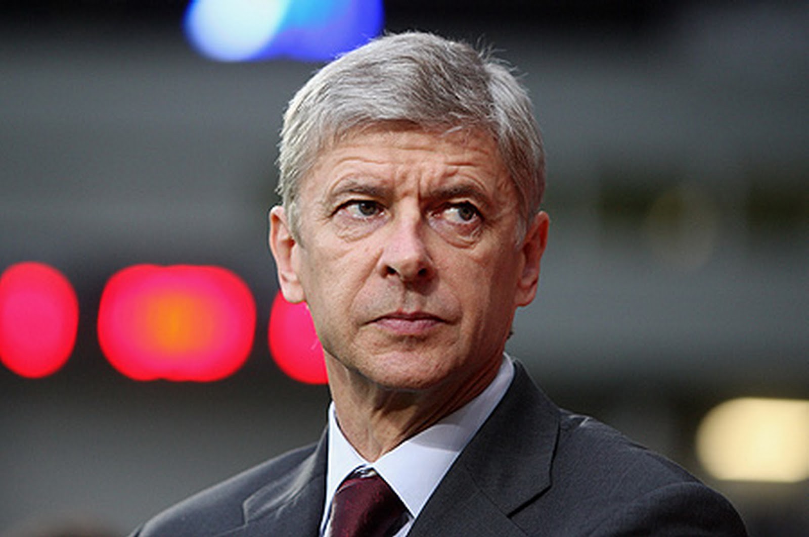 HLV Arsene Wenger