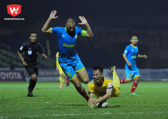hình ảnh: Trực tiếp bóng đá: S. Khánh Hòa BVN - Than Quảng Ninh.