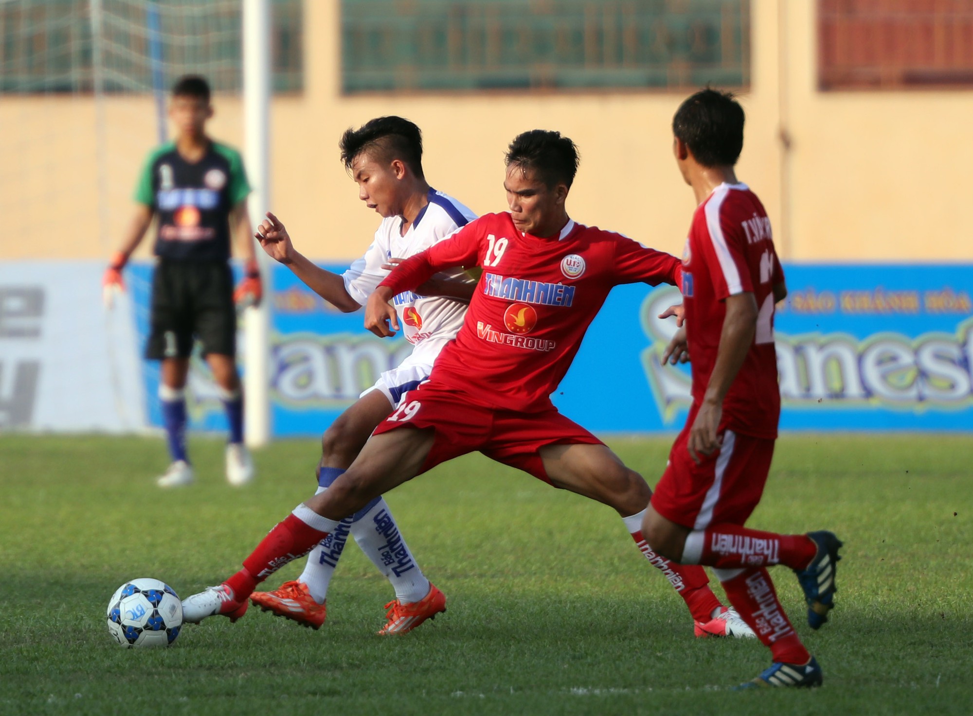 S.Khánh Hòa bất ngờ có điểm trong ngày ra quân VCK U.19 QG 2016
