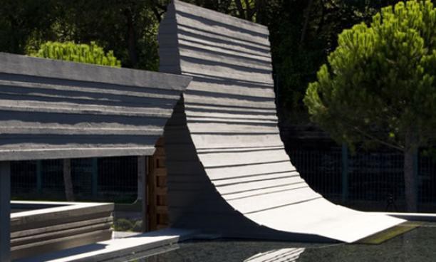 unique-garden-design-on-cristiano-ronaldo-home-designed-by-joaquin-torres