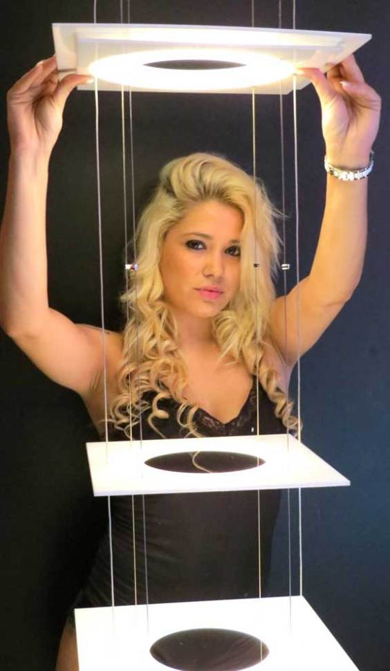 pamela-de-los-angeles-7