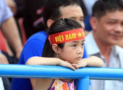 Anh ben le15