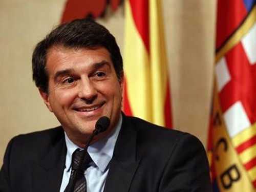 Former FC Barcelona's president Laporta takes part in a news conference in Barcelona