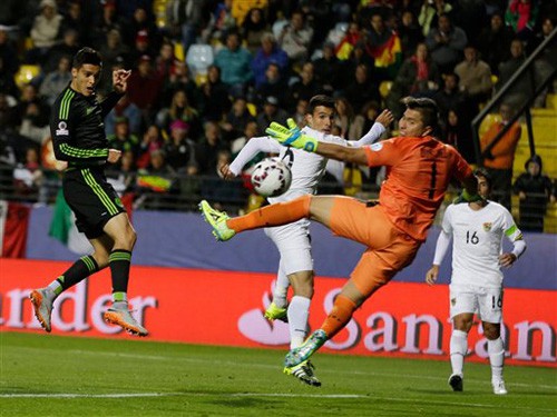 Raul Jimenez, Romel Quinonez