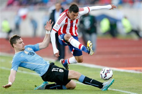 Paraguay và Uruguay bất phân thắng bại.