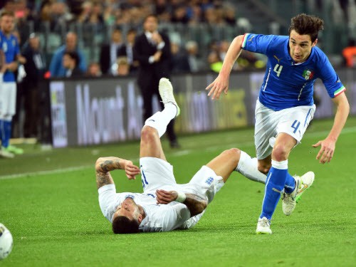Man Utd chớ vội lạc quan với Matteo Darmian: Nước Anh không lành cho hậu vệ Italia