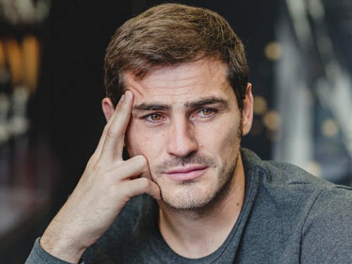 Iker Casillas: Lệ rơi nảy nhiều rắc rối
