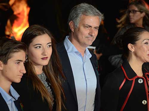 Jose Mourinho : Không sợ bạc tóc, chỉ sợ… chết