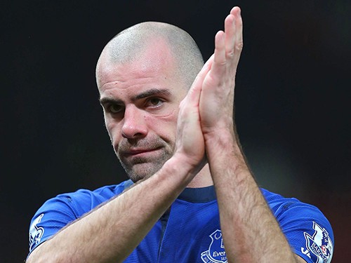 Darron Gibson uống say rồi tông người: Chạy không thoát vì... hết xăng