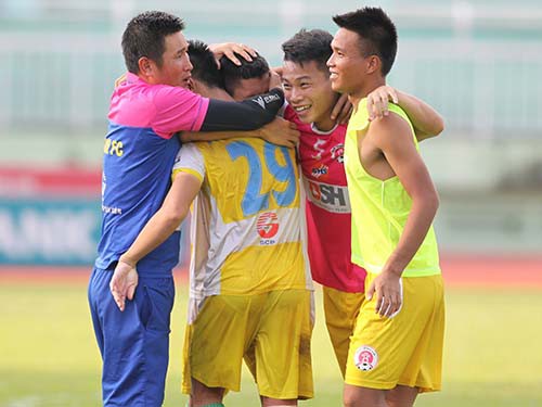 Hà Nội lên V.League