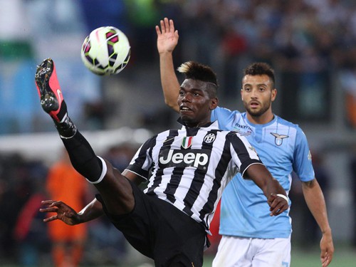 Chiếc áo rộng của Pogba