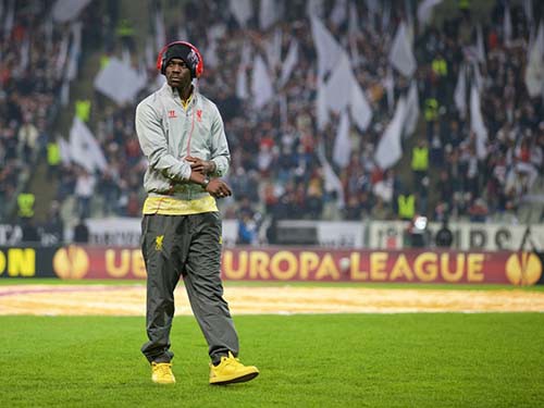 Mario Balotelli trở lại Milan: Ngày đứa con hư trở về