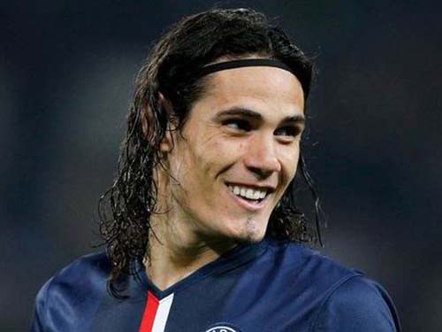 Cavani: Cờ đến tay mà không phất