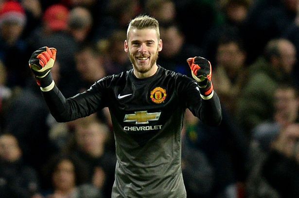 Rooney in hình vợ con lên túi xách