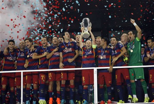 Barca ăn mừng chức vô địch.