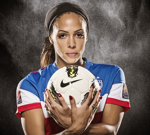 10 VĐV quyến rũ nhất thế giới 2015: Sydney Leroux