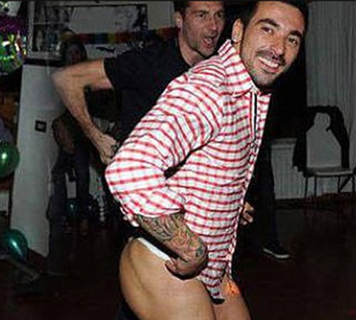 Người mẫu Playboy “trả thù” Lavezzi