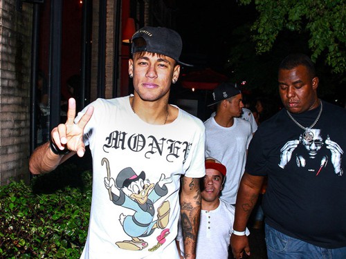 Barca bại, Neymar lại trăng hoa