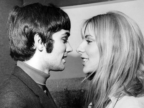 Mối tình đầu của George Best xuống tóc đi tu: Đời là bể khổ, tình là dây oan