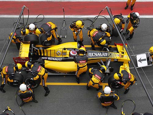 Renault chính thức trở lại