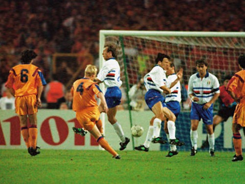 60 năm lịch sử European Cup/Champions League (Phần 3): X&oacute;a C&uacute;p C2, đập tan G14