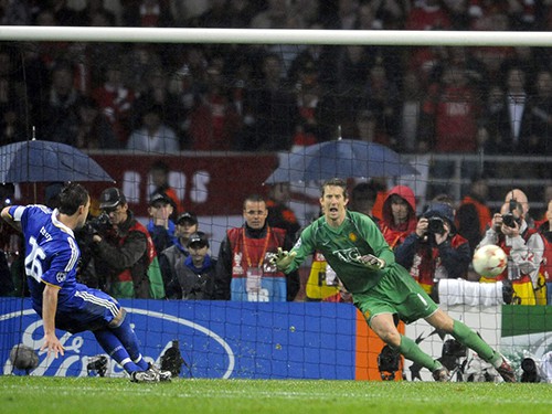 60 năm lịch sử European Cup/Champions League (Phần 3): X&oacute;a C&uacute;p C2, đập tan G14