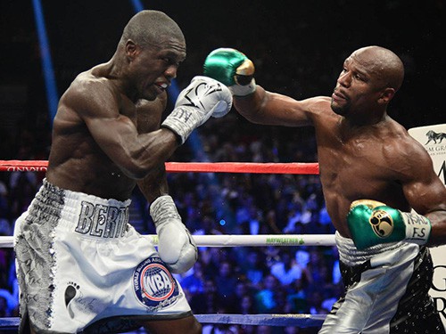 Mayweather kết thúc sự nghiệp với 49 trận toàn thắng