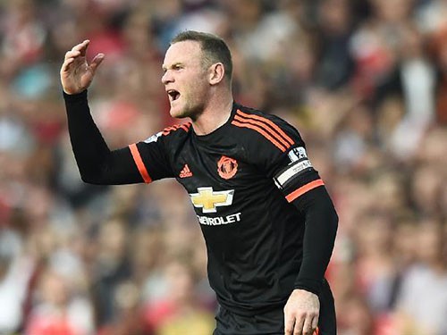 Man Utd  “chết”  vì Rooney