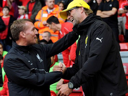 Ghế HLV ở Liverpool: Pep đưa Klopp đến gần Anfield