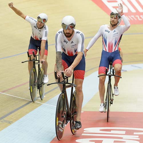 Bradley Wiggins trở lại lợi hại như xưa