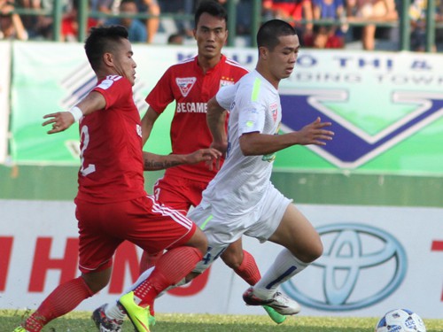 Cựu tuyển thủ Phạm Văn Quyến: Xem gì ở V.League 2015?!