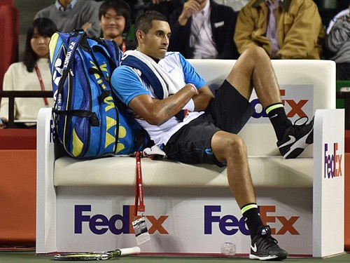 “Bad boy” Kyrgios chứng nào tật nấy