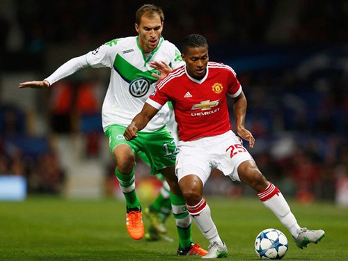 Man Utd: Ra châu Âu lại thêm sầu