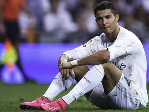 Real Madrid: CR7 lực áp quần hùng