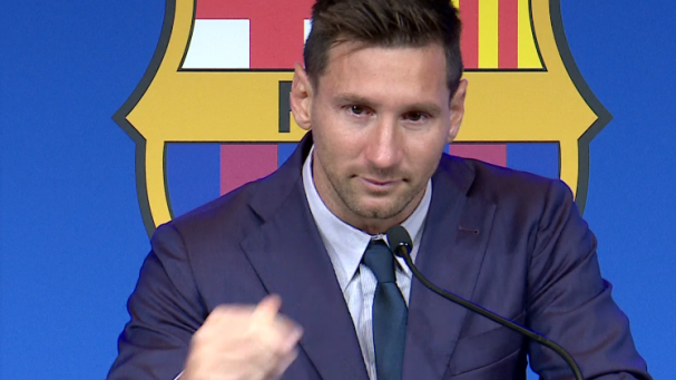 Messi nghẹn ngào trong cuộc họp báo chia tay Barcelona