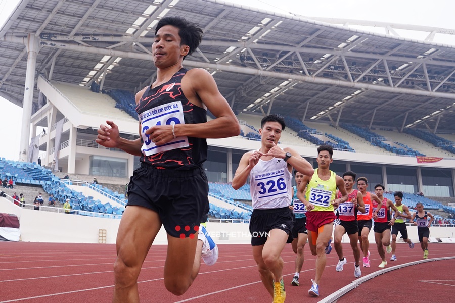 Nguyễn Văn Lai 12 năm vô địch chạy 5000m, tham vọng giành vàng kỳ SEA Games cuối