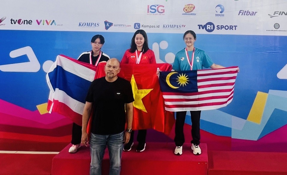Việt Nam “vượt mặt” Singapore sau 2 ngày thi đấu giải bơi các nhóm tuổi trẻ Đông Nam Á 