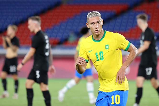 Richarlison áp sát Neymar và hướng tới kỳ tích mới ở Olympic