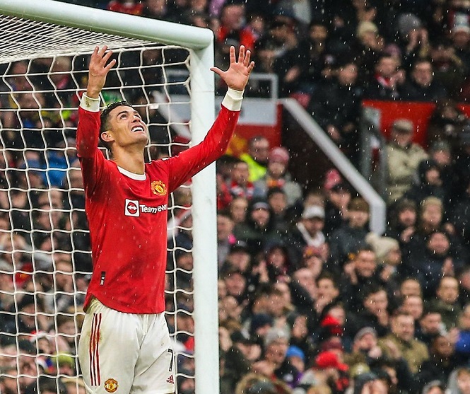 Cristiano Ronaldo khô hạn bàn thắng tồi tệ nhất sau 13 năm