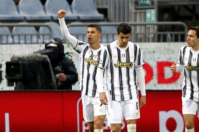 Ronaldo phấn khích gây tranh cãi trong trận Cagliari vs Juventus