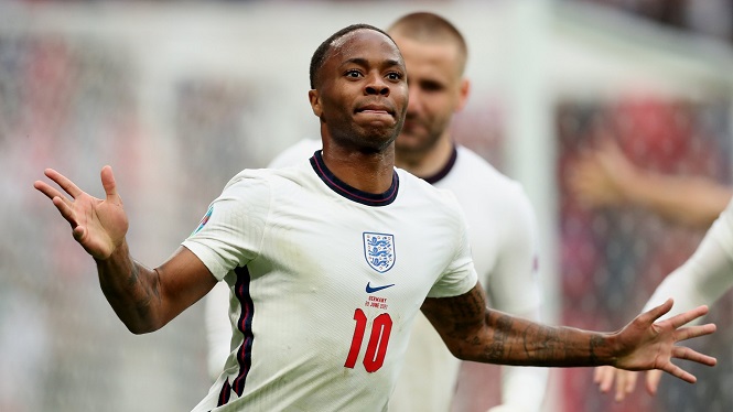 Sterling lại đóng vai “gà son” cho tuyển Anh tại EURO 2021