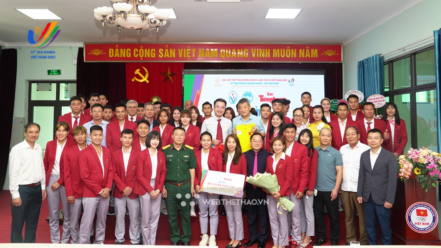 Tôn vinh, trao thưởng 1 tỷ đồng cho Đội tuyển Điền kinh Việt Nam sau SEA Games 31