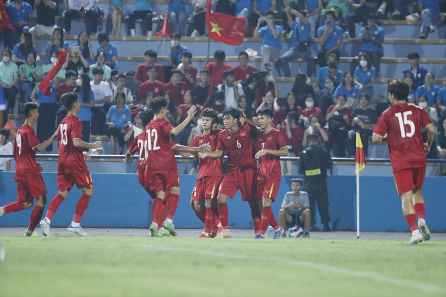 Nhấn chìm U17 Nepal, U17 Việt Nam có lợi thế cực lớn trước khi đối đầu U17 Thái Lan