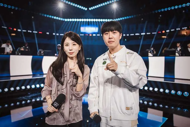 Kanavi thừa nhận Hanwha Life Esports phán đoán và vận hành chưa tốt trước IG (Ảnh: LoLEsports)