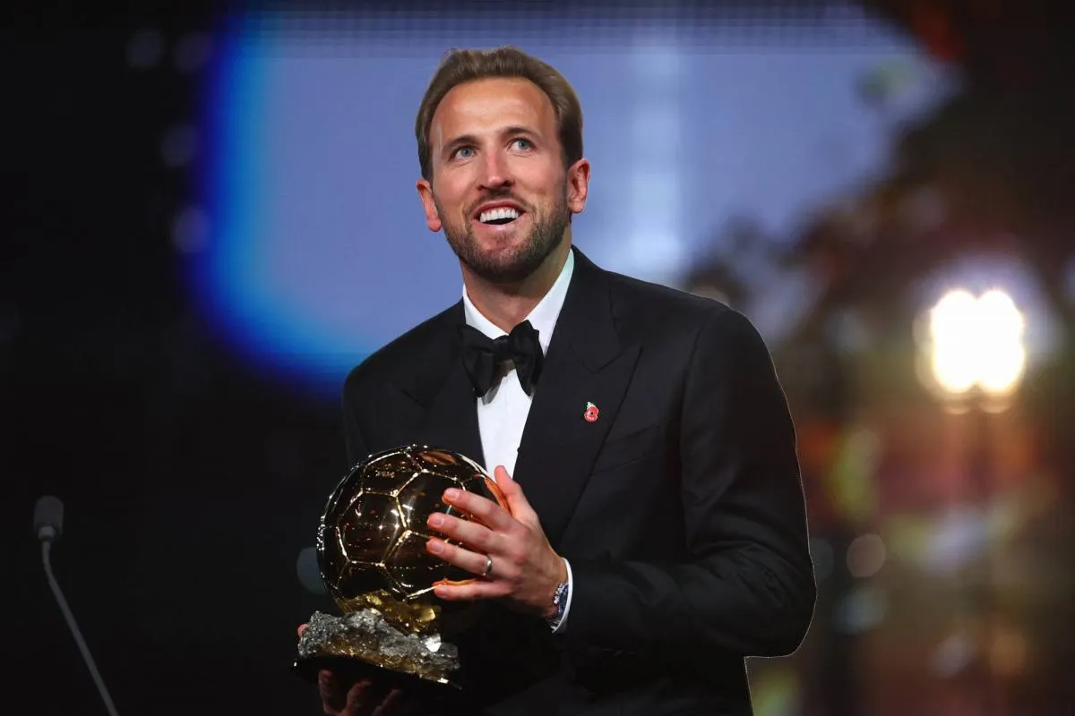 Harry Kane sẽ hưởng lợi từ những bản hợp đồng, tiền thưởng có được sau khi giành Quả bóng vàng (Ảnh: L'Equipe)