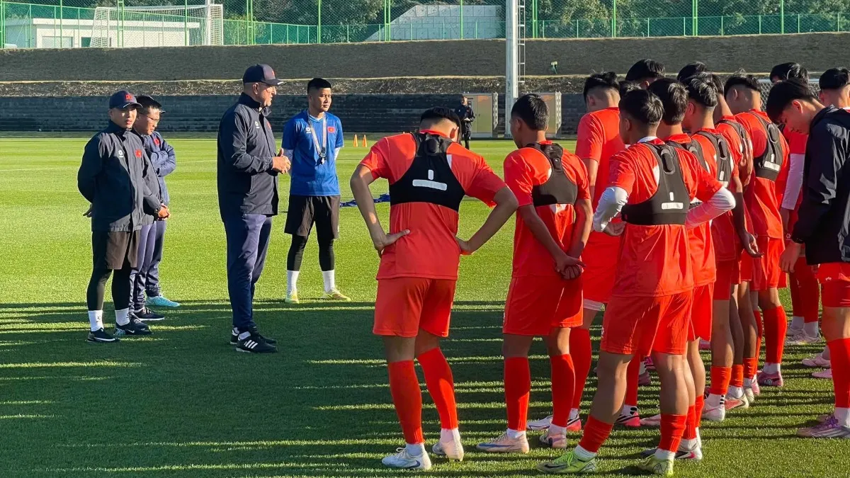U17 Việt Nam gặp đội bóng học sinh cấp 3 trước ngày rời Hàn Quốc